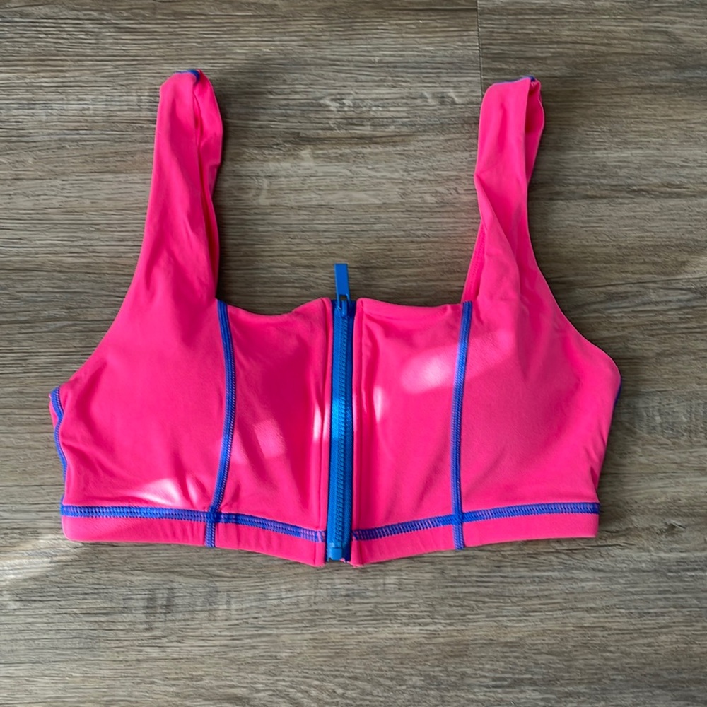 Buffbunny zip up sports bra